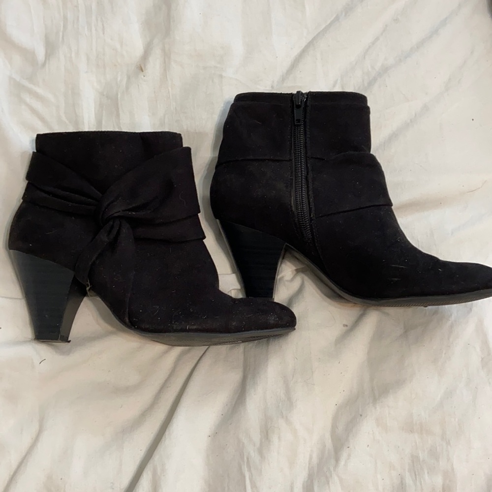 Black Heal Booties